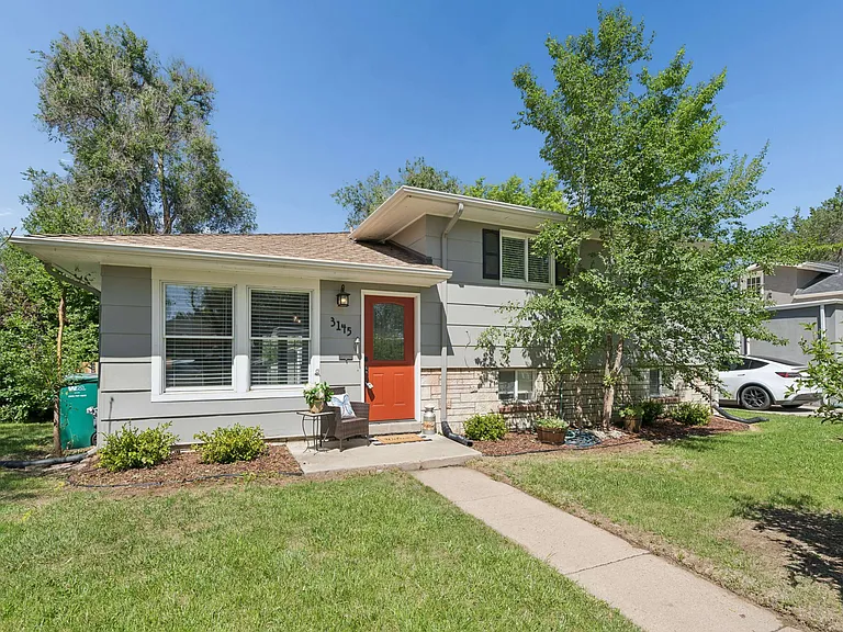 3145 S Fox St — Photo 44