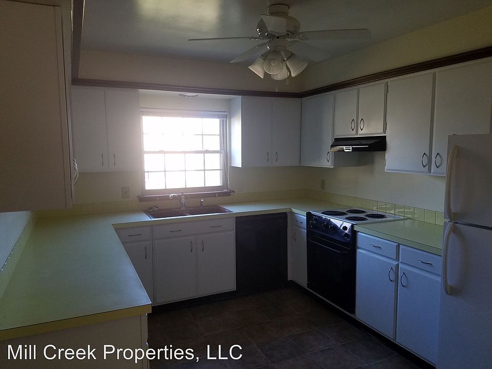 1st image of 2007 Kennedy Dr APT 3