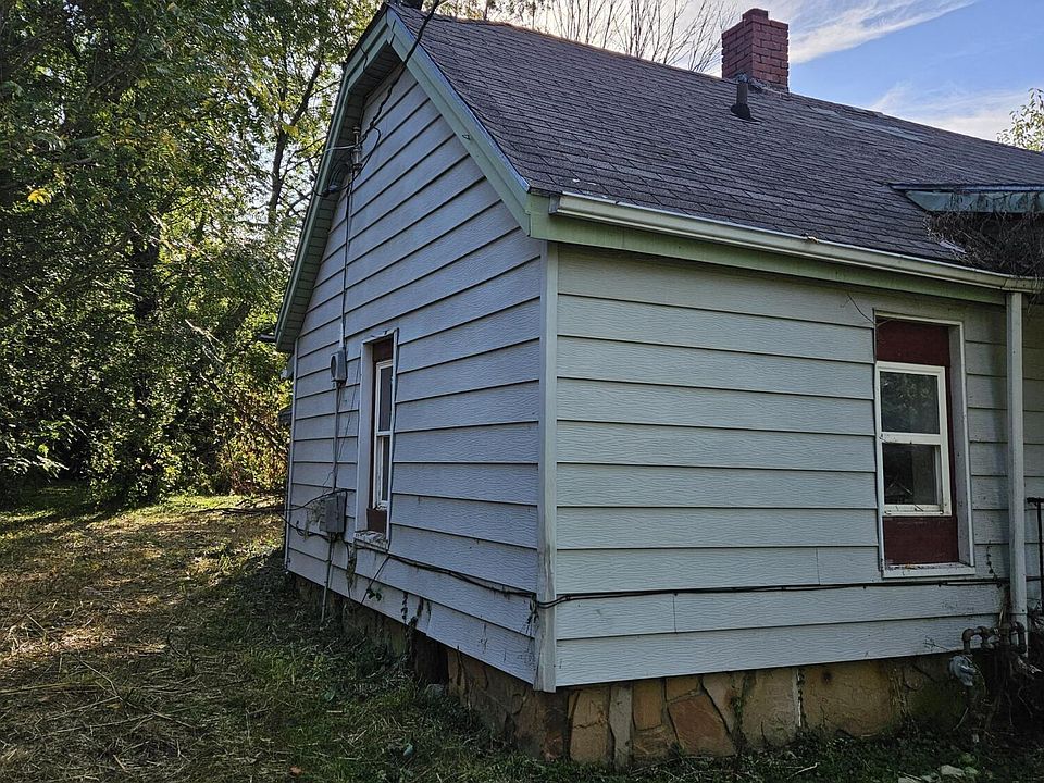 2nd image of 1206 N Clifton Avenue