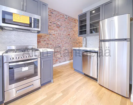 Rented by (Legacy) NY Quality Living Uptown | media 33