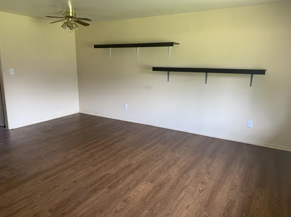 518 G St SE #A, Miami, OK 74354