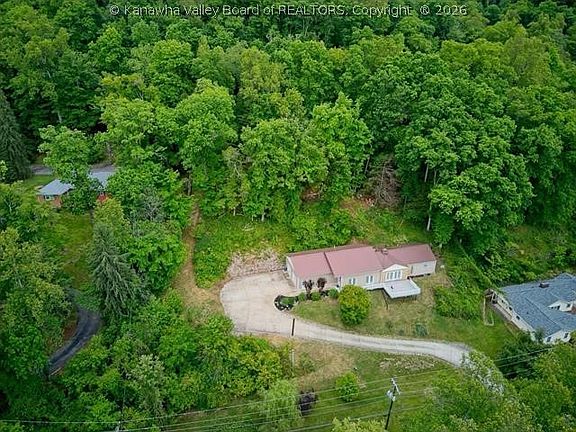 3rd image of 2086 Miller Rd