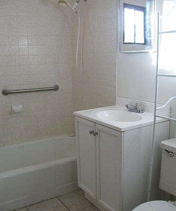 5th image of 2513 Ontario St