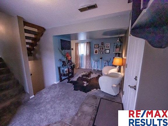 3rd image of 8807 Meadows Pkwy