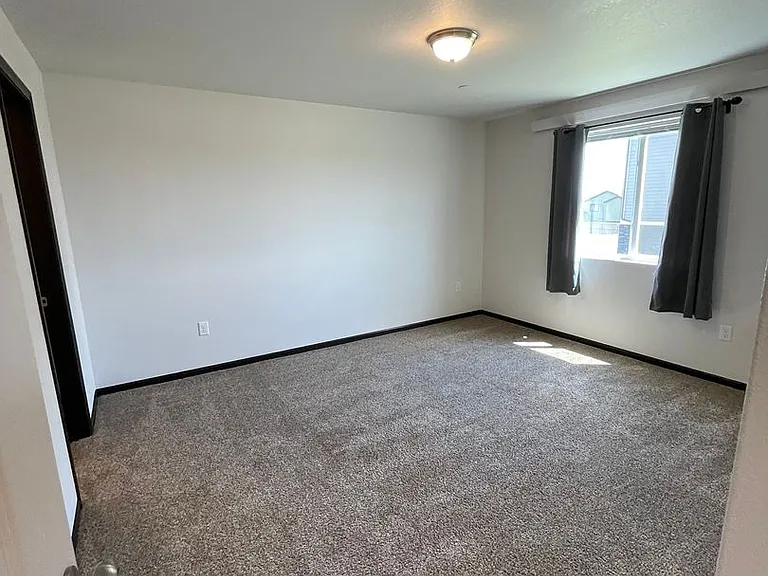 867 Tower Rd — Photo 11
