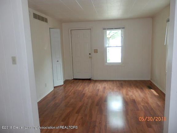 2nd image of 528 Stoner Rd