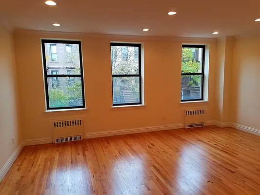 Rented by Brownstone Real Estate | media 10
