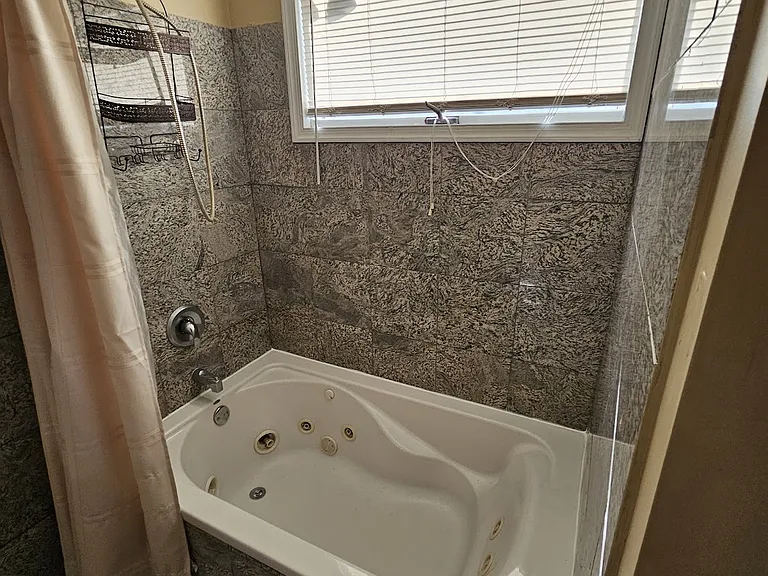509 Hawthorne Rd — Photo 31