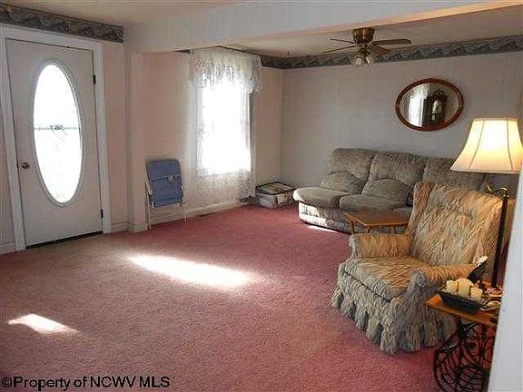 3rd image of 88 Fairmor Dr