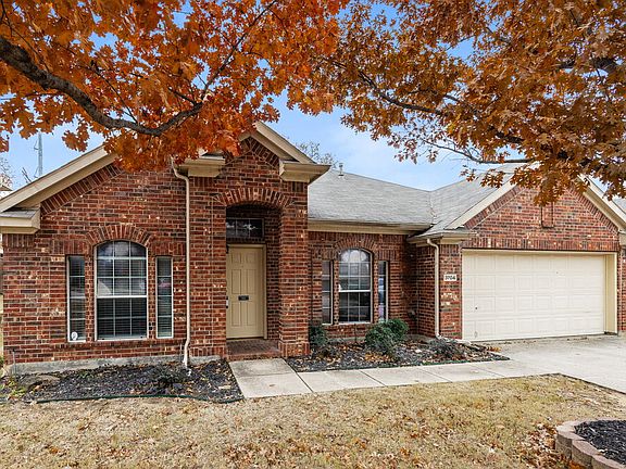 3rd image of 3704 Saint Johns Dr