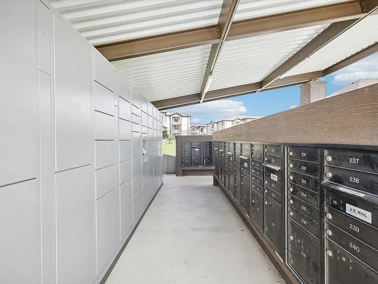 Azora Ranch Apartments — Photo 26