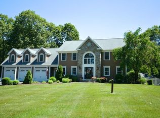 25 Walnut St, Rutland, MA 01543