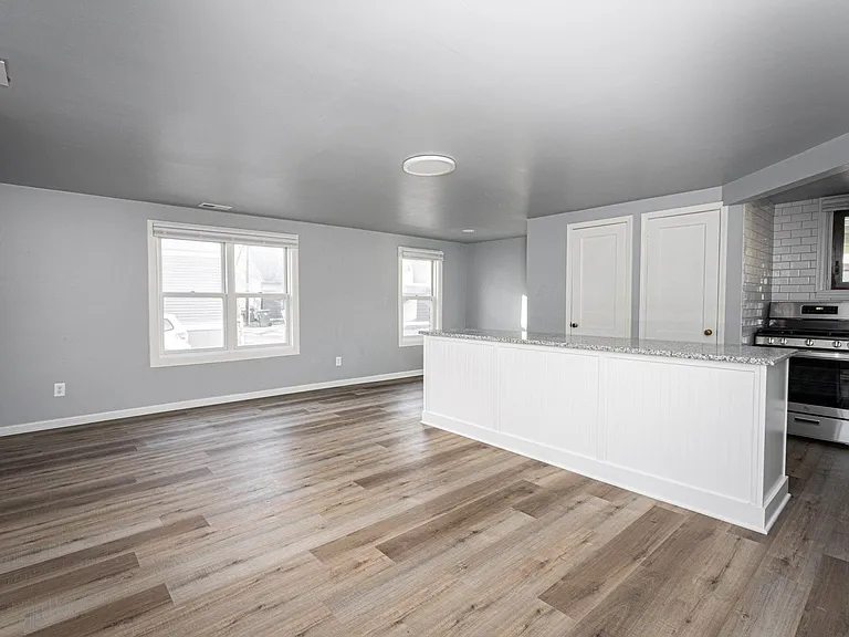 1802 N Talbott St #1 — Photo 5