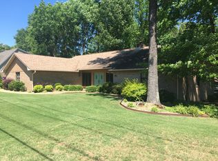 302 Country Club Rd, Conway, AR 72034