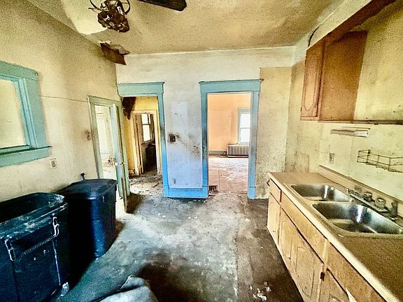 5th image of 2428 N 15th St