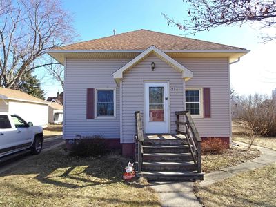 214 N Rutledge St, Paullina, IA, 51046