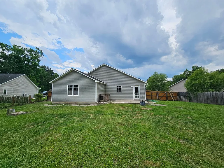 307 Big Tree Ln — Photo 17