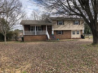 338 Serena Dr, Hixson, TN 37343