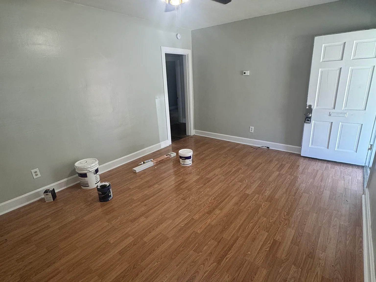 3 bed, 936 sqft, $1,650 — Photo 4