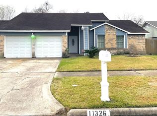 11326 Mulholland Dr, Stafford, TX 77477