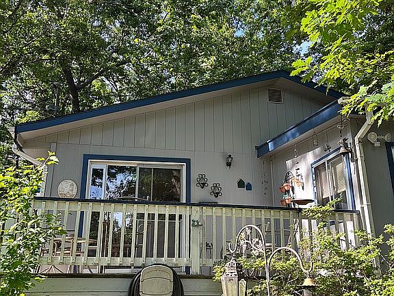 3rd image of 28008 Stratton Rd