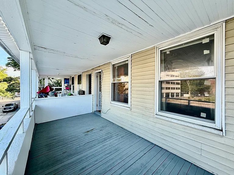 18 Bigelow St #1 — Photo 25