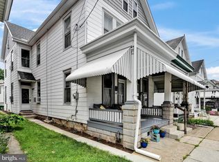 239 W Franklin St, Ephrata, PA 17522