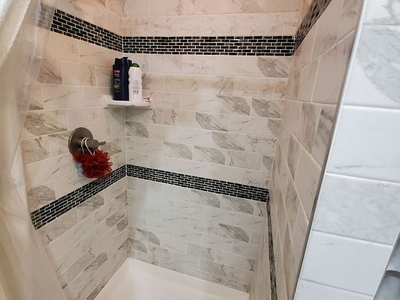 5th image of 293 Wilder St N APT 1