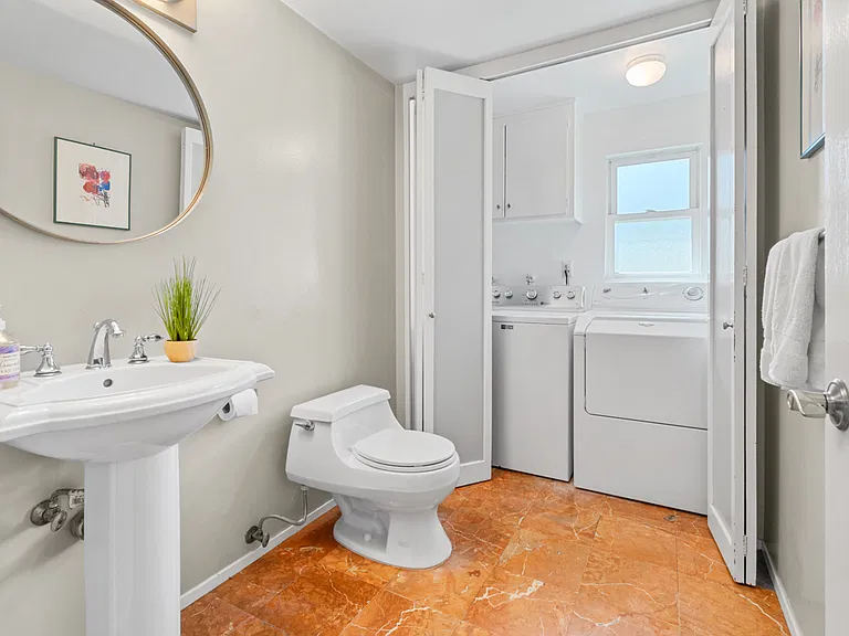 4725 S La Villa Marina #B — Photo 11