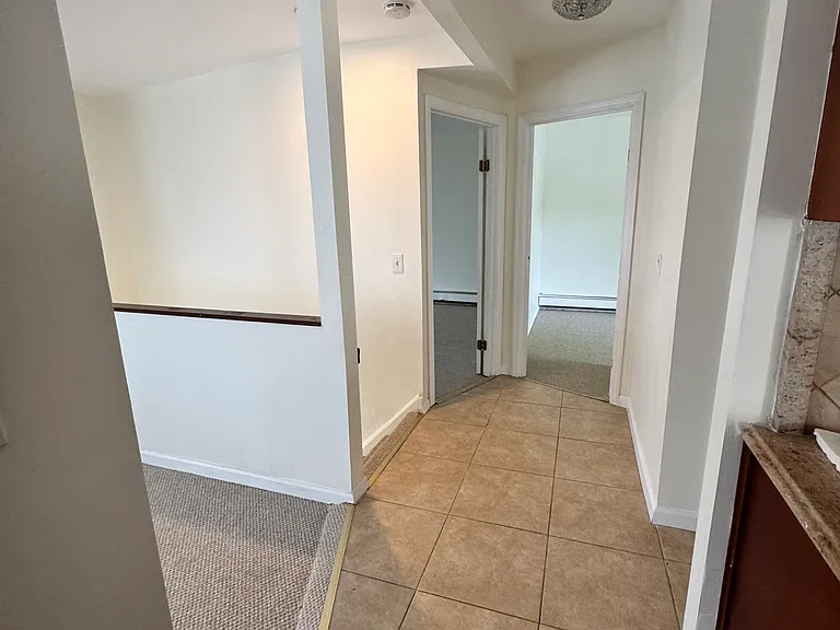 8 Pequot Ave #2 — Photo 4