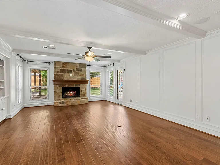 16210 Chipstead Dr — Photo 9