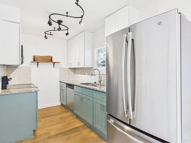 6211 Manor Rd #107 — Photo 8