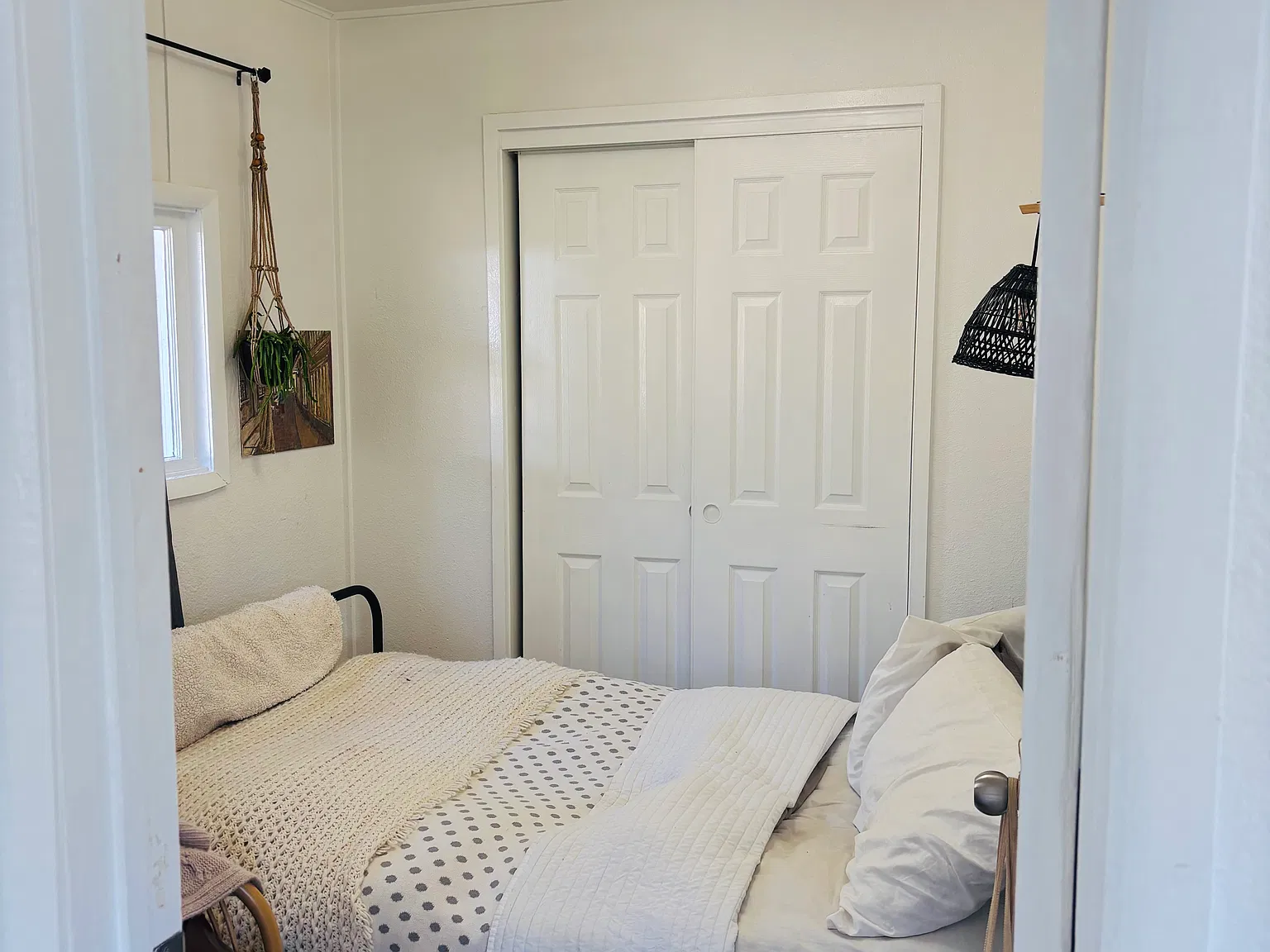 2 bed, 450 sqft, $1,630 — Photo 3