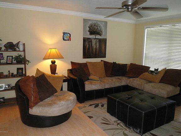 2nd image of 2603 Red Oak Dr