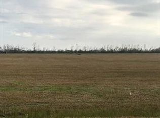 5966 S Crescent Dr, Iowa, LA 70647