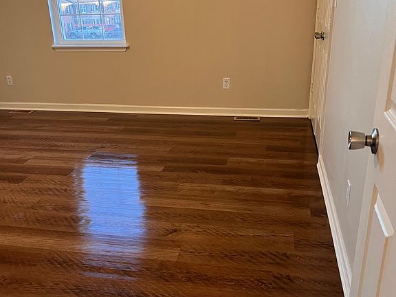5th image of 203 Nave Pl #203