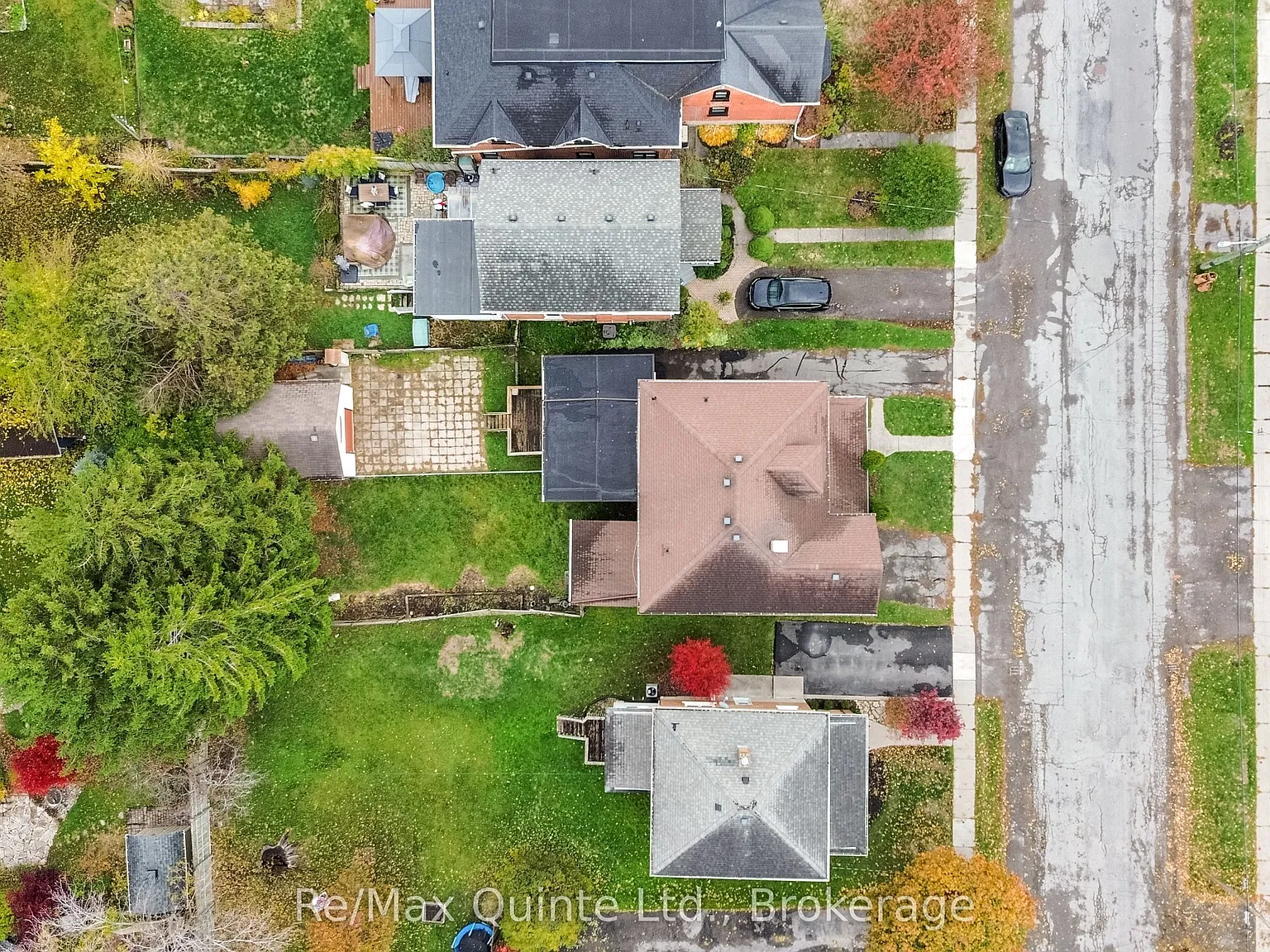 3 bed, $2,300 — Photo 4