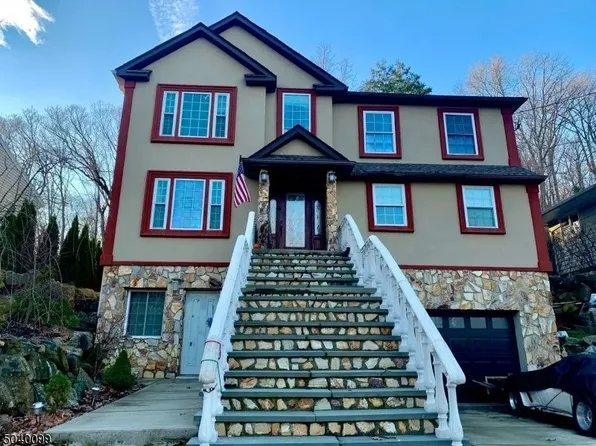 130 Valley View Dr, Rockaway, NJ 07866