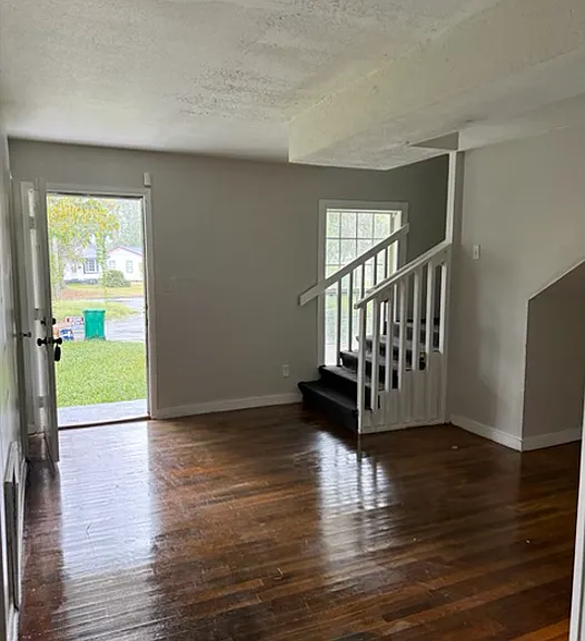 10 Lavista Cir — Photo 4
