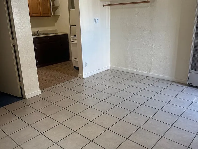 1524 Lead Ave SE — Photo 5