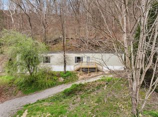 183 Pine Branch Rd, Harlan, KY 40831