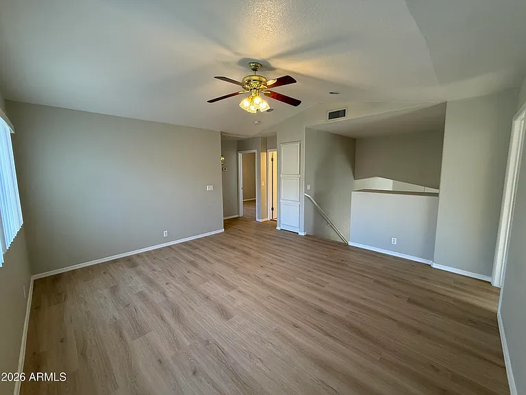 1253 N Spire Ct — Photo 29