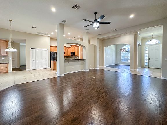 3rd image of 15319 Hayworth Dr