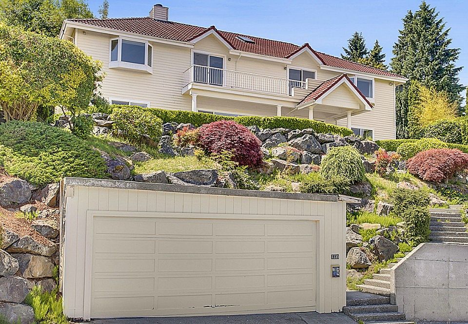 2nd image of 7335 57th Ave NE