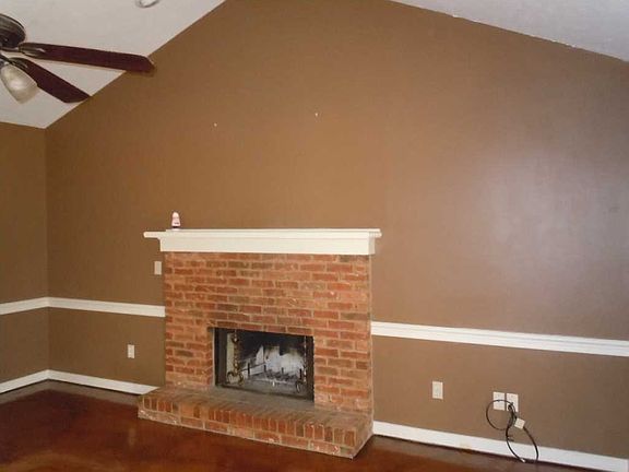 Neighborhood entrance