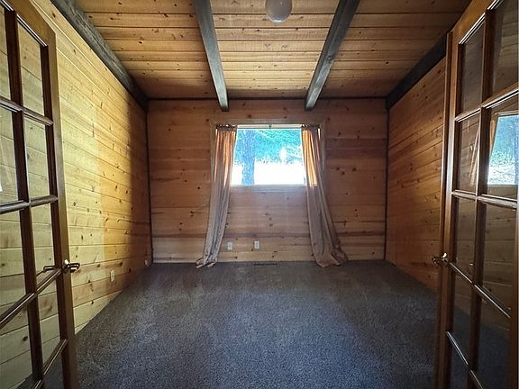 4th image of 9651 Saint Helena Dr