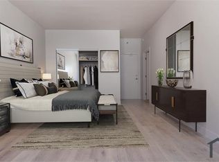 727 S Mariposa Ave #206, Los Angeles, CA 90005