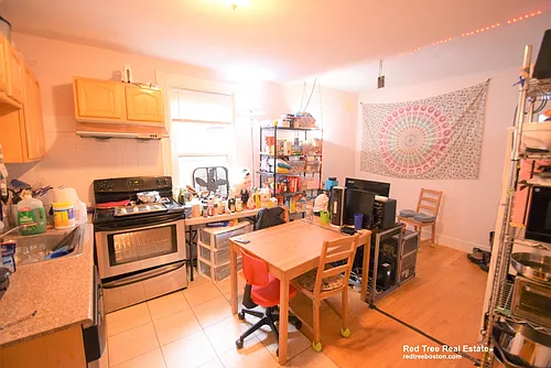 3 Warwick St #2 Photo 1