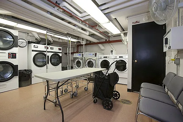 Sold by R New York | media 5