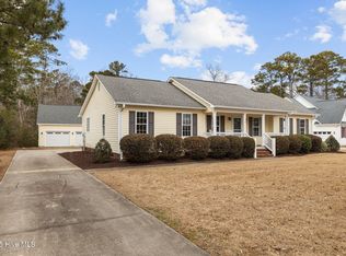 245 White Oak Bluff Rd, Stella, NC 28582